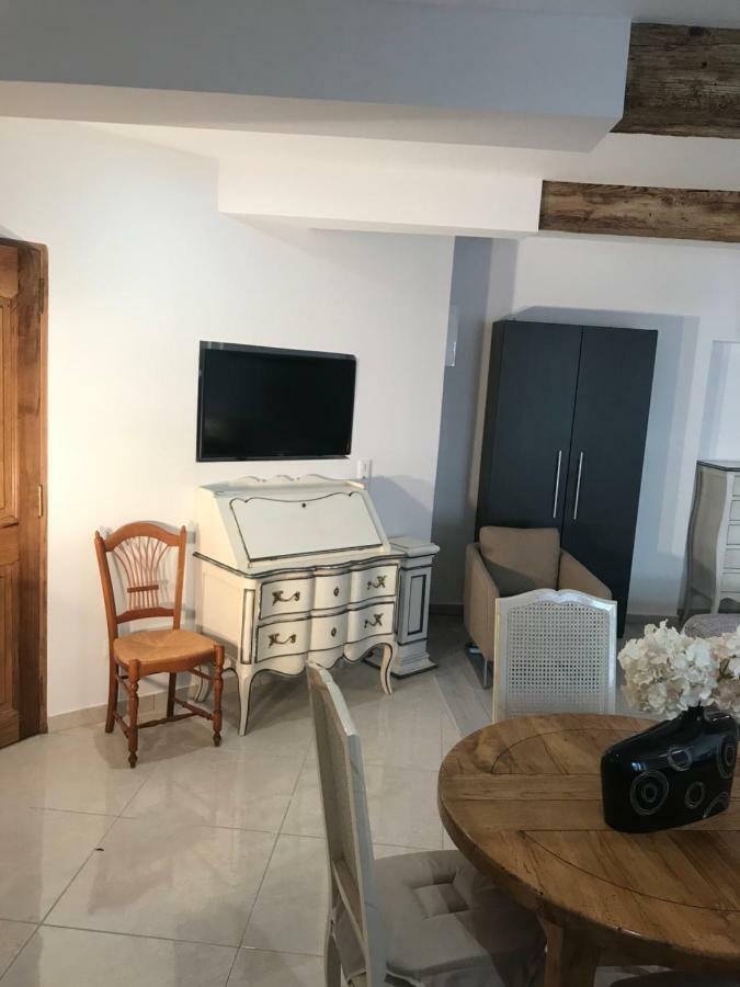 Chambre Familiale Du Couvent Narbonne Dış mekan fotoğraf